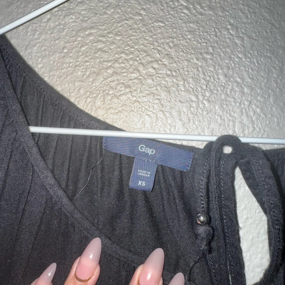 GAP Black Casual Women's Stretchy Top - Picture 2 of 5